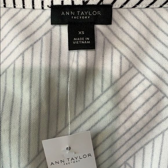 Ann Taylor Factory Sleeveless Top Size XSmall NWT - Picture 5 of 6